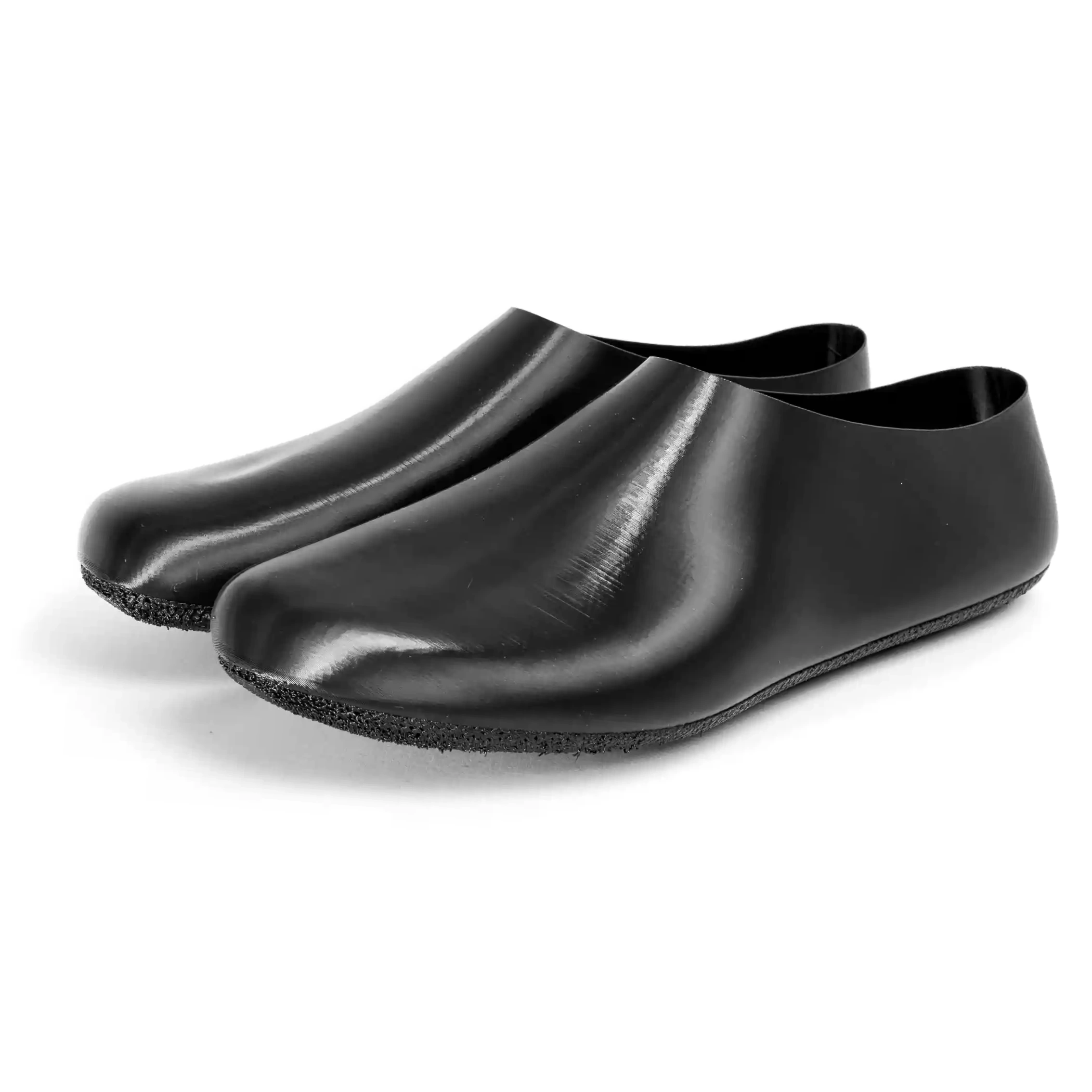 due 3D printed slim sole shoe